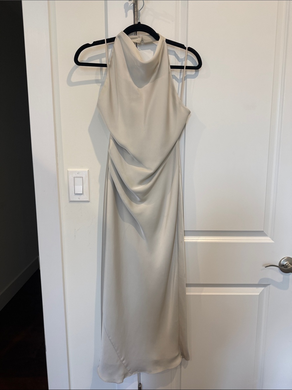 Aritzia Babaton Audience Satin Dress